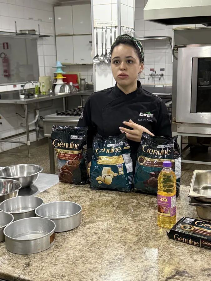 Chef da Cargill apresentando os produtos da linha Genuine